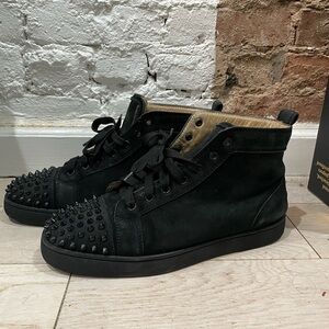 Christian Louboutin Lou Spikes Black Suede size 40 1/2 (7-8 US M)